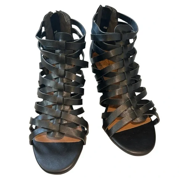 NWOT Jellypop Monet 3” Womens Black Strappy Stacked Heel Zip Sandal Size 6 - Picture 4 of 9